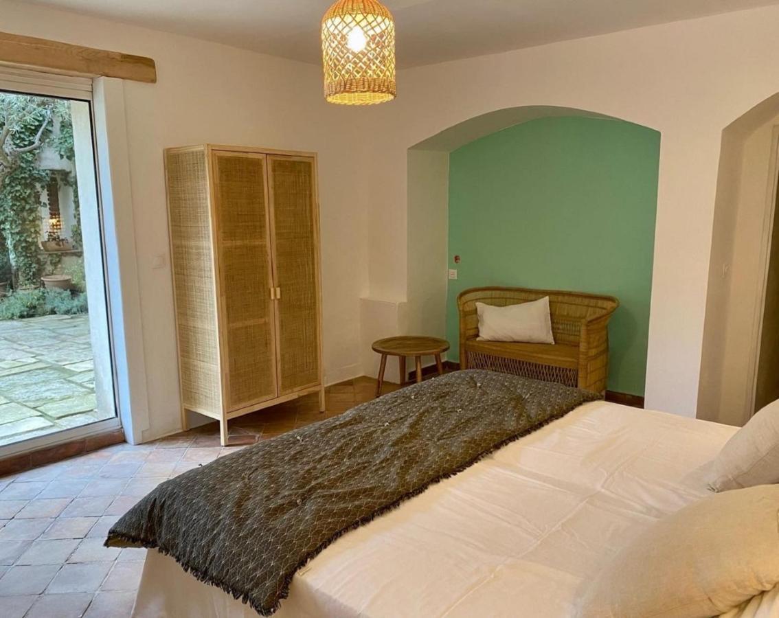 Saint-Genies-de-Malgoires La Maison Des Autres, Piscine Chauffee, Chambres D'Hotes Proches Uzes, Nimes, Pont Du Gard מראה חיצוני תמונה