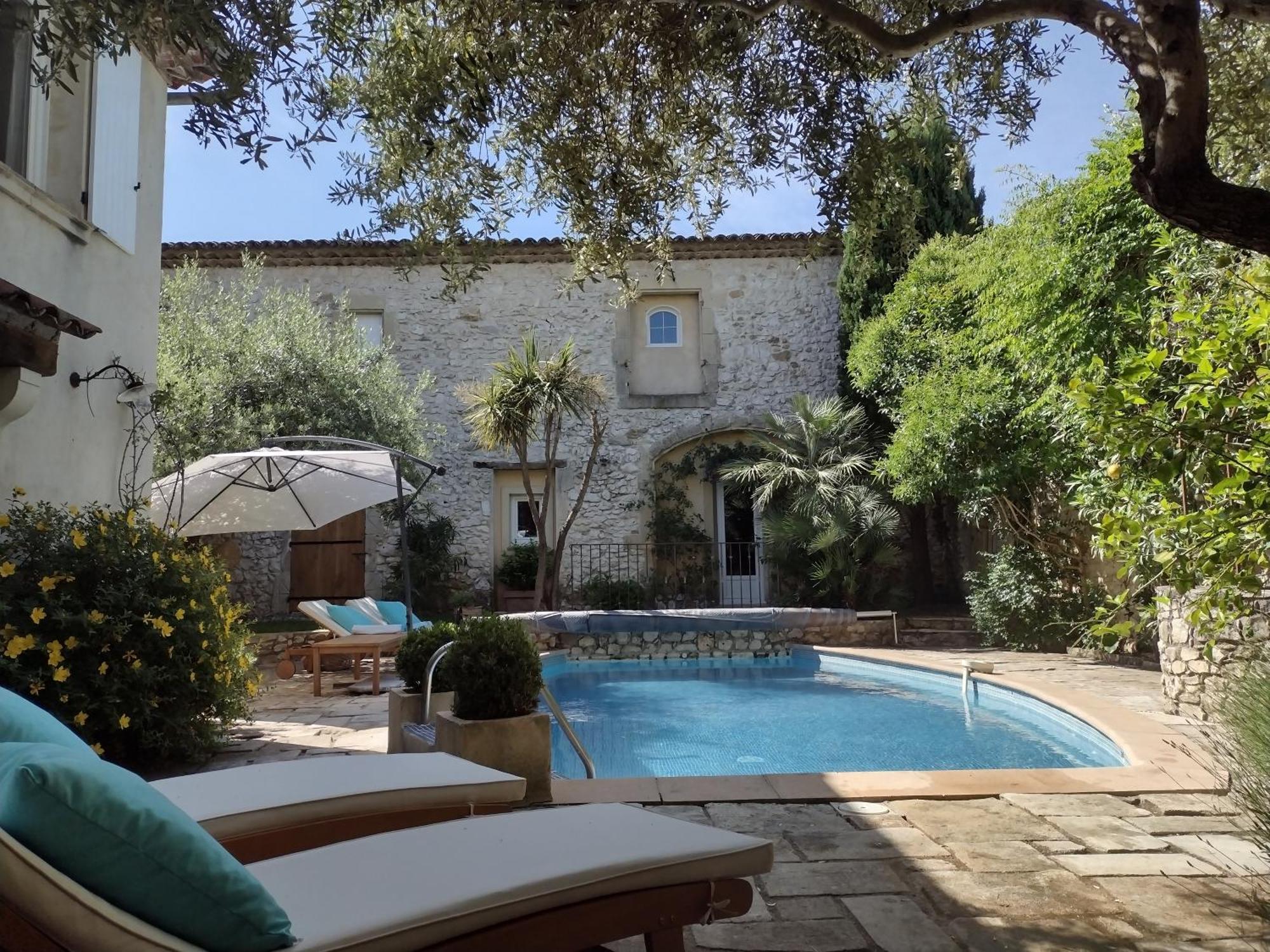 Saint-Genies-de-Malgoires La Maison Des Autres, Piscine Chauffee, Chambres D'Hotes Proches Uzes, Nimes, Pont Du Gard מראה חיצוני תמונה